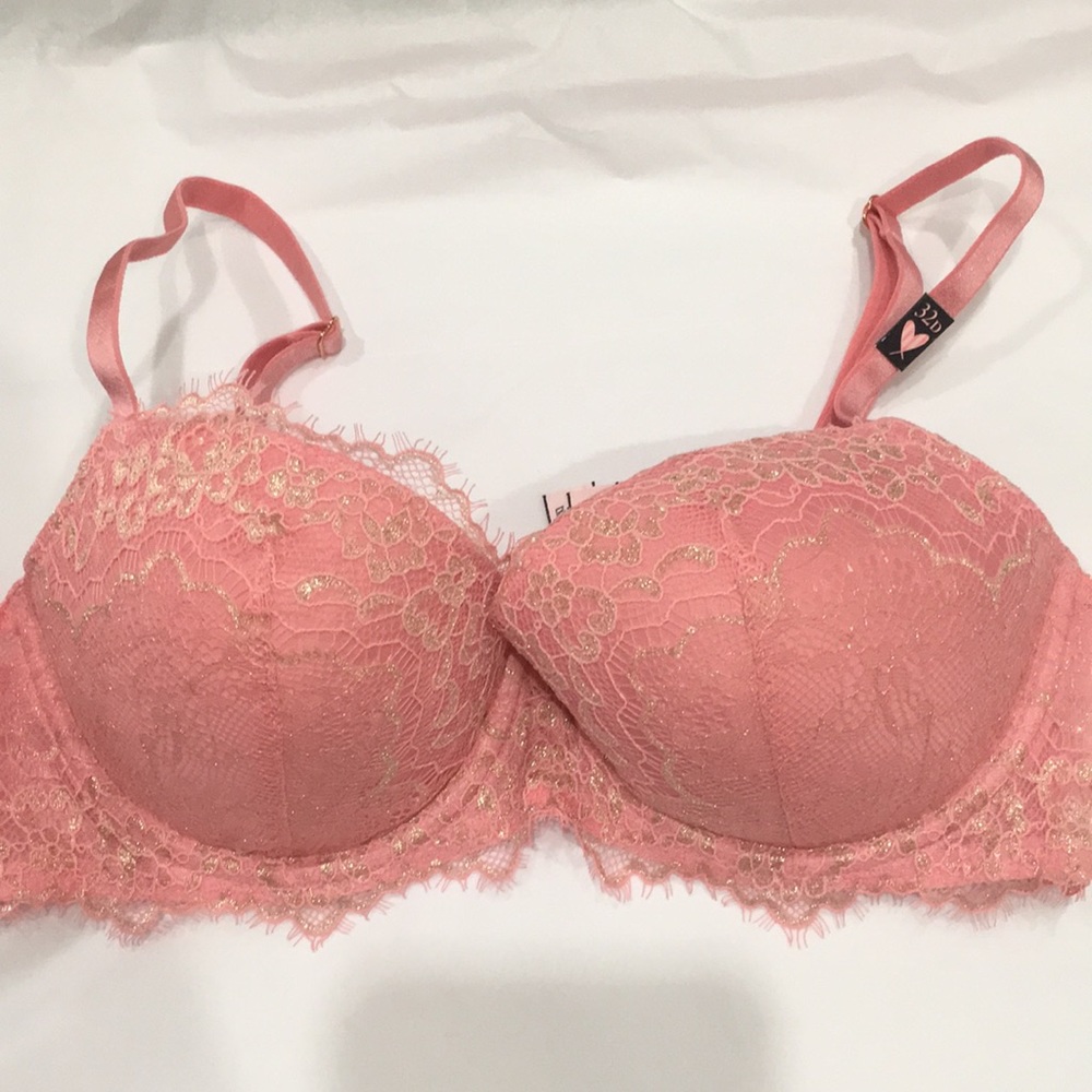 Victoria’s Secret dream angels lined Demi bra